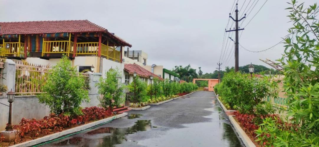 Siriki Resorts Srungavarapukota Екстер'єр фото