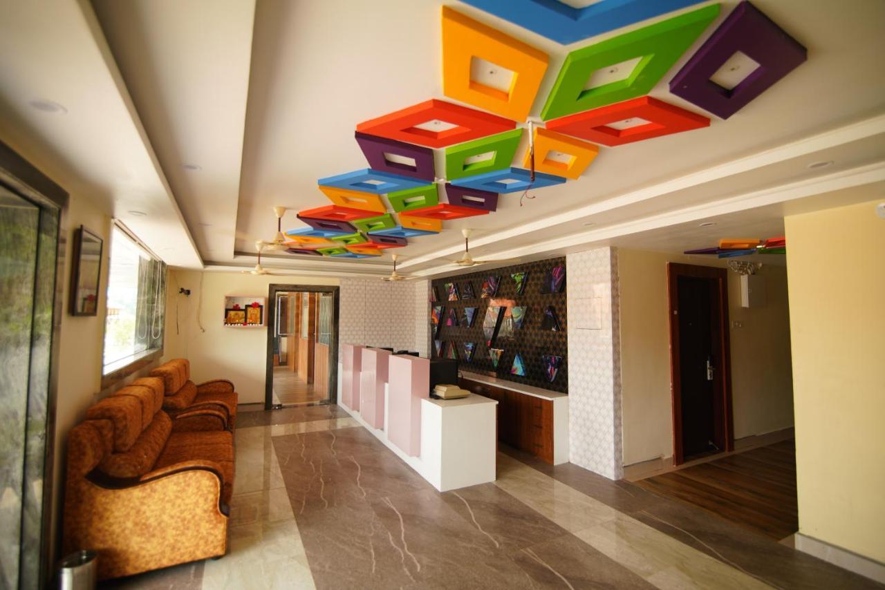 Siriki Resorts Srungavarapukota Екстер'єр фото